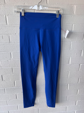 Load image into Gallery viewer, Lulu Lemon Athletic Pants Size Medium
