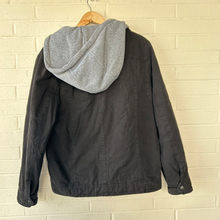 Load image into Gallery viewer, Levi Heavy Outerwear Size Small
