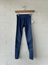 Load image into Gallery viewer, Gym Shark Athletic Pants Size Extra Small
