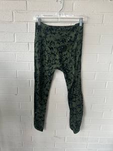 Lulu Lemon Athletic Pants Size Large