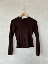 Load image into Gallery viewer, Garage Long Sleeve T-Shirt Size Extra Small
