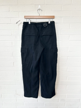 Load image into Gallery viewer, Tna Pants Size Medium
