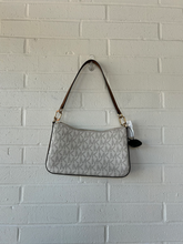 Load image into Gallery viewer, Michael Kors Purse
