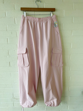Load image into Gallery viewer, Gilley Hicks Athletic Pants Size Small

