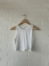 Load image into Gallery viewer, American Eagle Tank Top Size Medium
