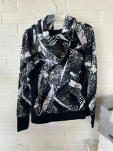 Load image into Gallery viewer, Lulu Lemon Athletic Jacket Size Extra Large
