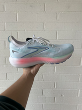 Load image into Gallery viewer, Brooks Womens Athletic Shoes Womens 12

