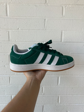Load image into Gallery viewer, Adidas Casual Shoes Womens 6
