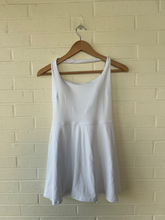 Load image into Gallery viewer, Vuori Dress Size Small
