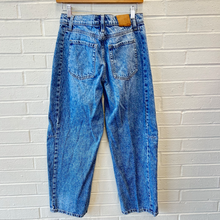 Load image into Gallery viewer, Aeropostale Denim Size 5/6 (28)
