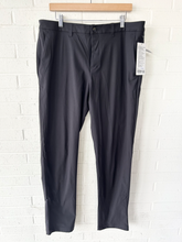 Load image into Gallery viewer, Lulu Lemon Pants Size 36
