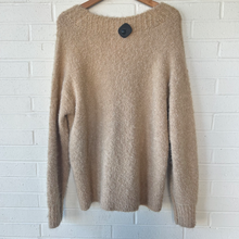 Load image into Gallery viewer, Aerie Sweater Size Small
