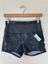 Load image into Gallery viewer, Lulu Lemon Athletic Shorts Size Medium
