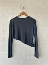 Load image into Gallery viewer, Edikted Long Sleeve Top Size Small
