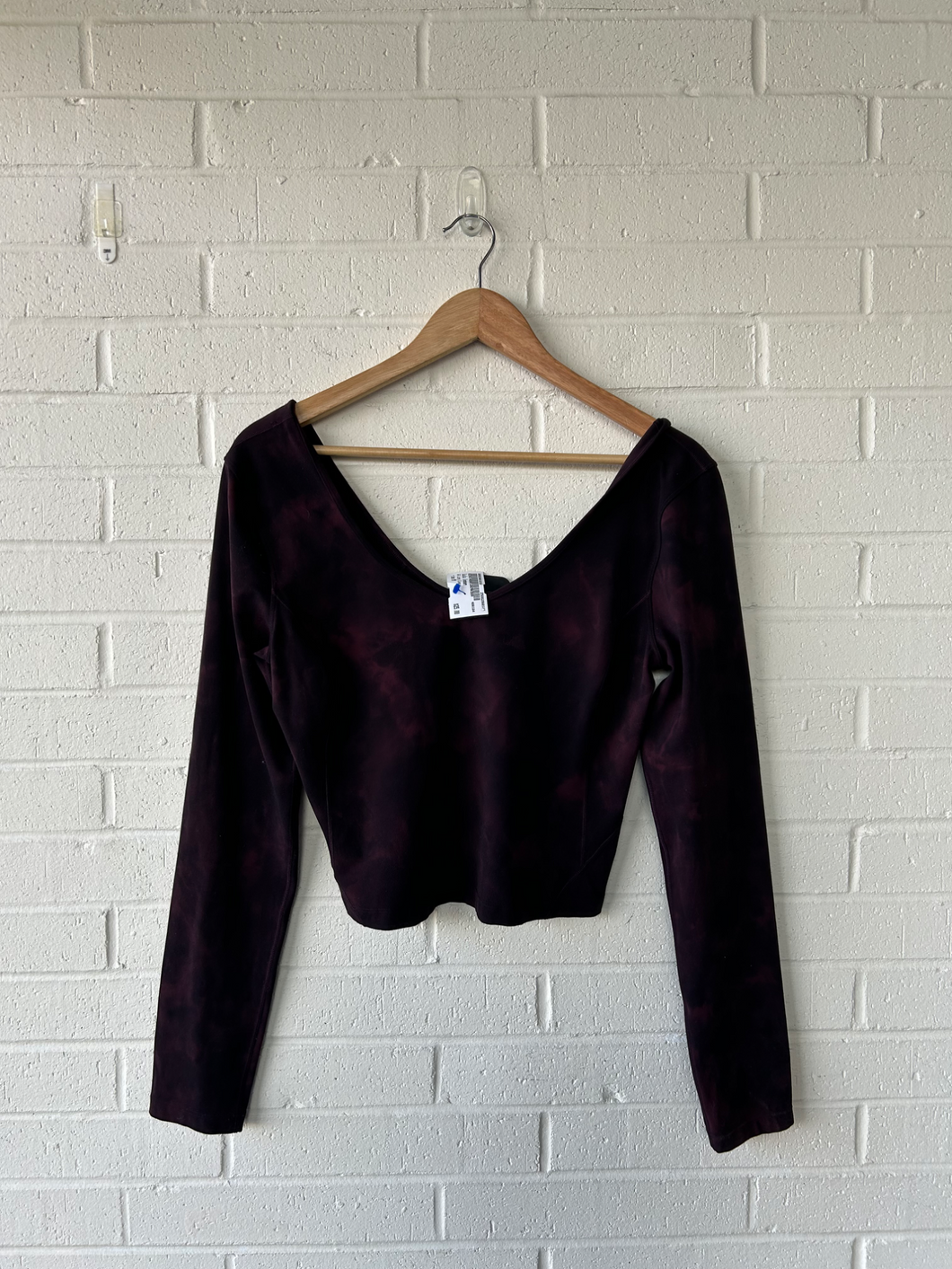 Lulu Lemon Athletic Top Size Medium