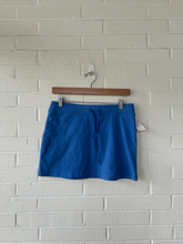 Load image into Gallery viewer, Tna Short Skirt Size Small

