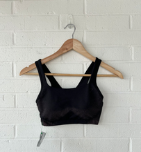 Load image into Gallery viewer, Gym Shark Sports Bra Size Small
