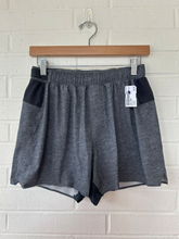 Load image into Gallery viewer, Lulu Lemon Athletic Shorts Size Small
