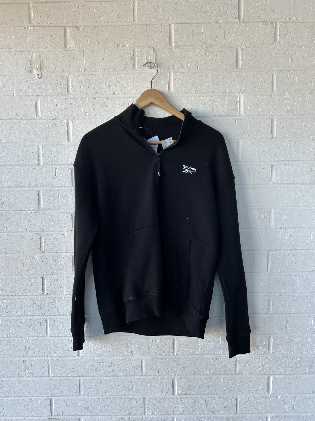 Reebok Sweatshirt Size Small