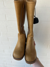 Load image into Gallery viewer, No Boundaries Boots Womens 6
