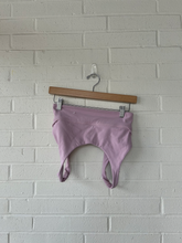 Load image into Gallery viewer, Lululemon Sports Bra Size Small
