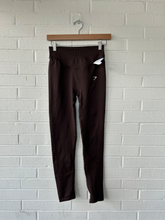 Load image into Gallery viewer, Gym Shark Athletic Pants Size Small
