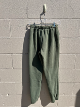 Load image into Gallery viewer, Edikted Pants Size Medium
