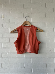 Nike Athletic Top Size Medium