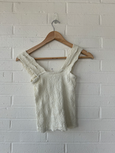 Load image into Gallery viewer, Free People Tank Top Size Small
