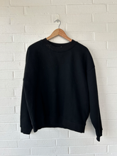 Load image into Gallery viewer, Sweatshirt Size Medium
