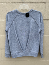 Load image into Gallery viewer, Lulu Lemon Sweatshirt Size Medium
