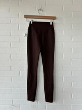 Load image into Gallery viewer, Gym Shark Athletic Pants Size Extra Small
