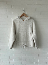 Load image into Gallery viewer, American Eagle Outerwear Size Small
