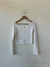 Load image into Gallery viewer, Brandy Melville Long Sleeve T-Shirt Size Small
