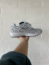 Load image into Gallery viewer, Nike Casual Shoes Womens 8
