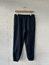 Load image into Gallery viewer, Fabletics Pants Size Large
