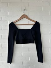 Load image into Gallery viewer, Babaton Athletic Top Size Extra Small
