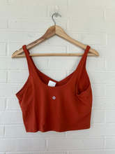 Load image into Gallery viewer, Lulu Lemon Athletic Top Size Large
