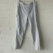 Load image into Gallery viewer, Lulu Lemon Athletic Pants Size Medium
