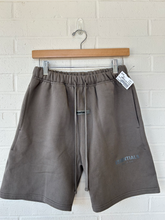 Load image into Gallery viewer, Fear Of God Essentials Shorts Size Small
