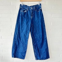 Load image into Gallery viewer, Old Navy Denim Size 3/4 (27)

