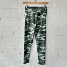 Load image into Gallery viewer, Aerie Athletic Pants Size Medium
