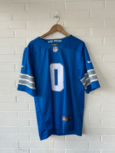 Load image into Gallery viewer, Nike Athletic Top Size Medium
