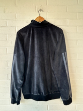 Load image into Gallery viewer, Adidas Sweatshirt Size Extra Large
