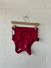 Load image into Gallery viewer, Free People Athletic Top Size Medium

