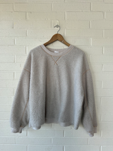 Load image into Gallery viewer, American Eagle Sweatshirt Size Large

