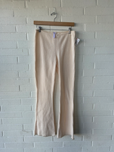 Load image into Gallery viewer, Out From Under Pants Size Medium
