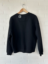 Load image into Gallery viewer, Sweatshirt Size Medium
