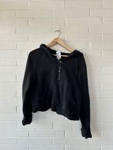 Load image into Gallery viewer, Lulu Lemon Sweatshirt Size Medium
