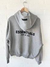 Load image into Gallery viewer, Fear Of God Essentials Sweatshirt Size Medium
